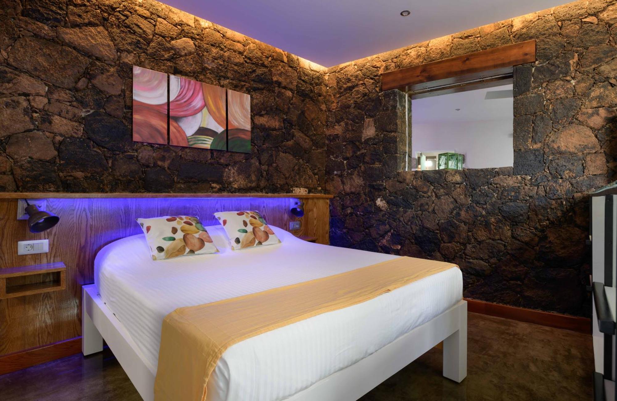 Apartamento Los 4 Nobles ตินาโค ภายนอก รูปภาพ