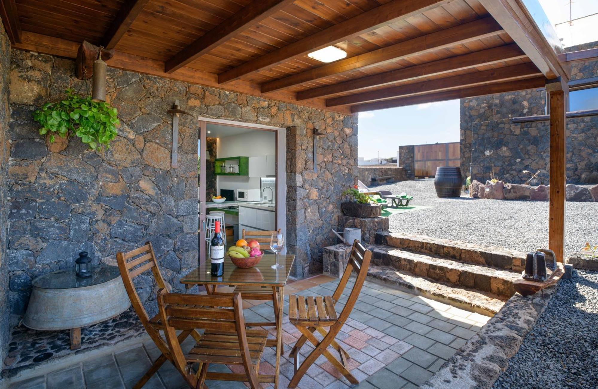 Apartamento Los 4 Nobles ตินาโค ภายนอก รูปภาพ