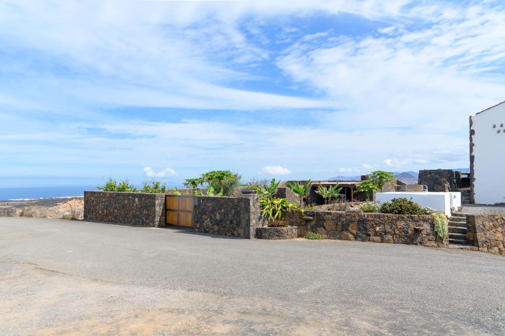 Apartamento Los 4 Nobles ตินาโค ภายนอก รูปภาพ